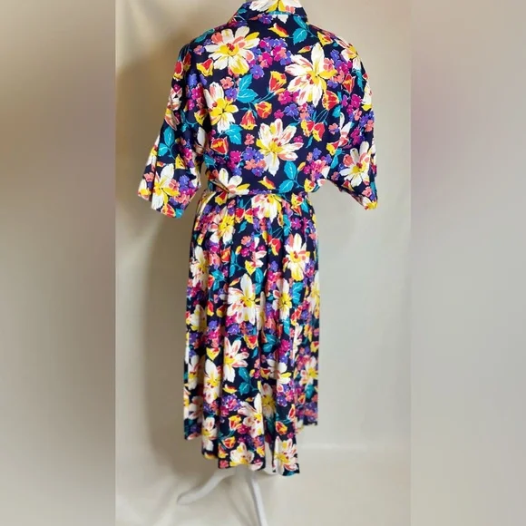 Vintage floral Jaeger outfit set, skirt & top, floral set, floral skirt, size M, - Picture 6 of 16